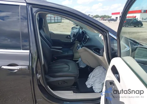 2020 Chrysler Pacifica Limited from USA, damaged, VIN 2C4RC1GG0LR237928